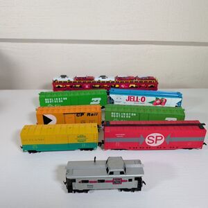 Vintage HO Train Cars